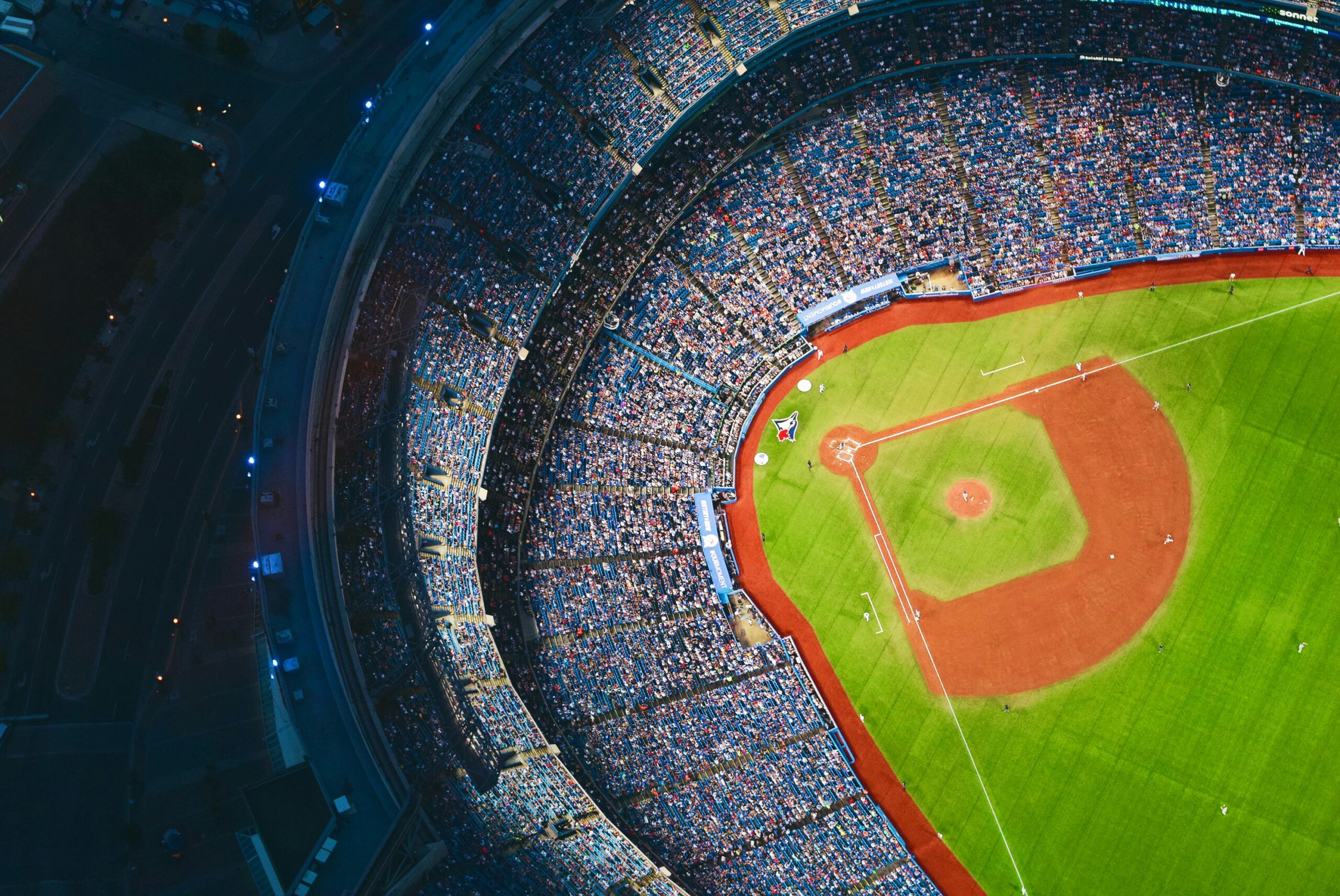Toronto Blue Jays' Rogers Centre ranked as the most instagrammable stadium in Canada. Image by Tim Gouw, Unsplash.